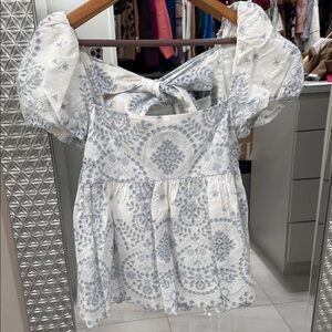 ANTONIO MELANI Gray and White Puff Sleeve Ruffled Blouse